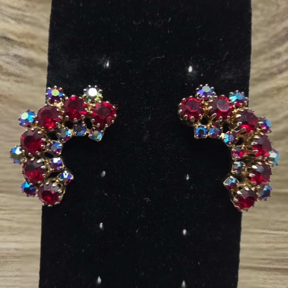 Vintage Aurora Borealis Rhinestones Clip On Vibrant Red & Blue Womens Earrings